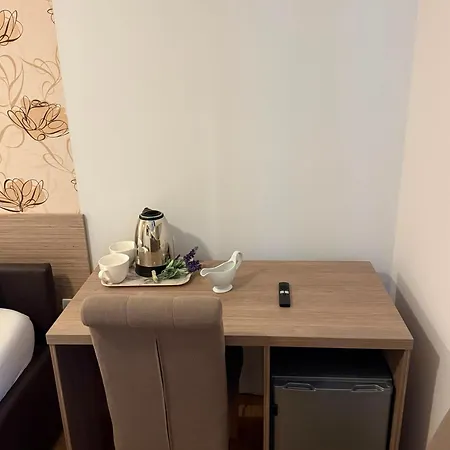 Mir Hotel
