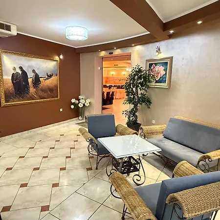 Mir Hotel 3*